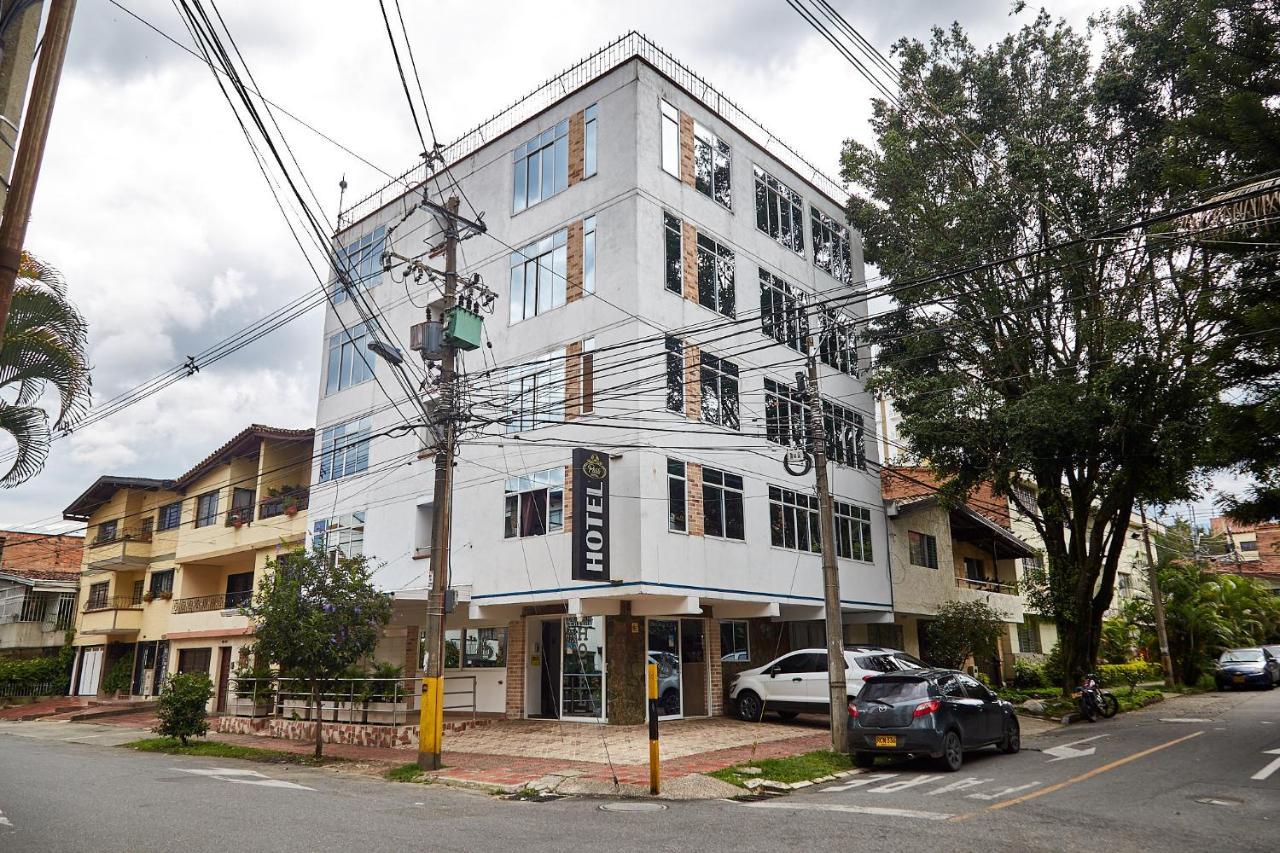 Pass, Laureles Hotel Medellin