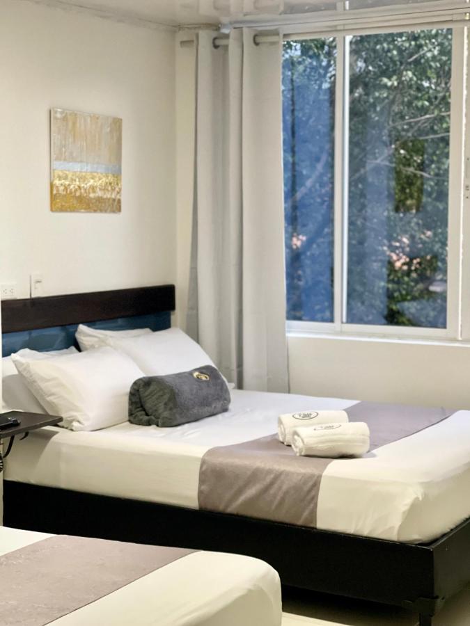 Pass, Laureles Hotel Medellin
